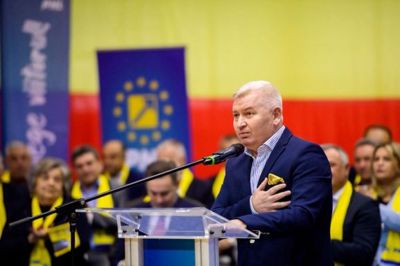 A PSD ellen szólítja csatába a liberálisokat a PNL kampányirányítója