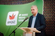 A Maros megyei RMDSZ felsorakozott Péter Ferenc mögé