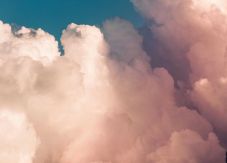 Szaharai porral teli légtömeg érkezik fölénk