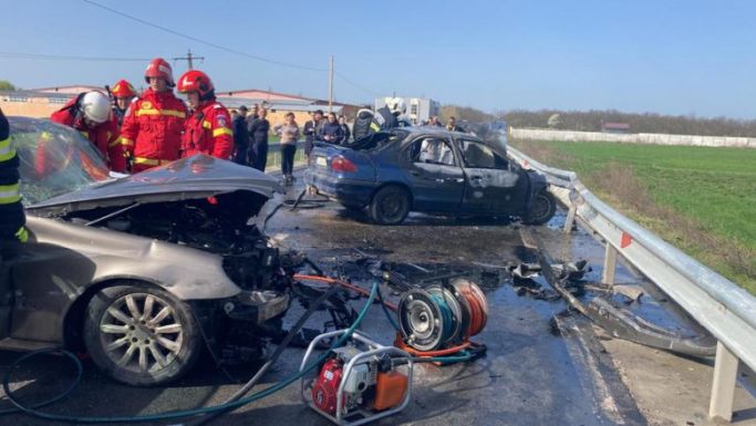 Tragédia az utakon: egy 35 éves nő meghalt, öt személy megsérült a balesetben