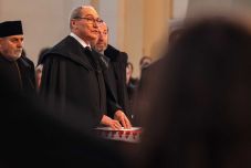 Kovács István: A húsvéti feltámadás örömüzenete bennünk kell valósággá váljon!