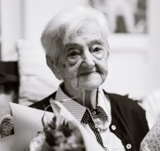 Elhunyt Diamantstein Zsuzsa, az utolsó marosvásárhelyi holokauszt-túlélő