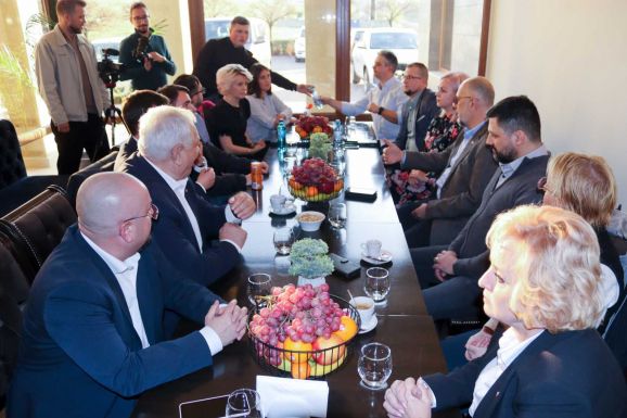 Orvostalálkozó: „Tiszteletet a betegnek!”