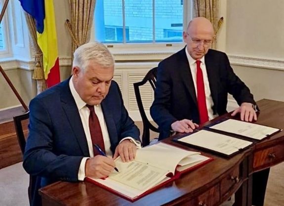 Védelmi megállapodást kötött Románia és az Egyesült Királyság