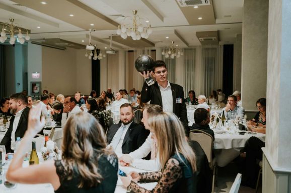 A 11. jótékonysági Katalin-bálra készülnek Csíkszeredában