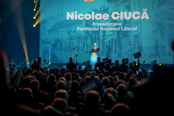 Ciucă: Túl sok a jelölt, a jobboldali szavazatok szétszóródnak