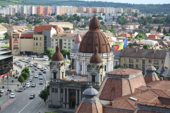 Buszsávot és kerékpársávot alakítanak ki Marosvásárhely egyik leghosszabb főútján