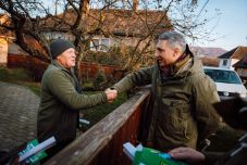 Lázár János: Minél több a szavazat, annál erősebb a magyar közösség