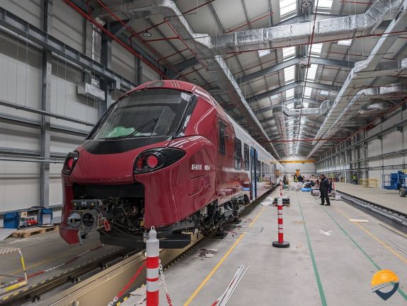 Megtette első útját a CFR új elektromos szerelvénye