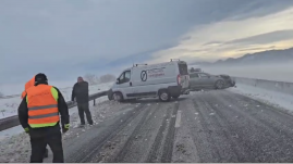 Baleset Feketehalom és Vidombák között 