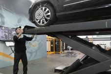 Országszerte leállt péntek reggel az autók műszaki vizsgáztatása