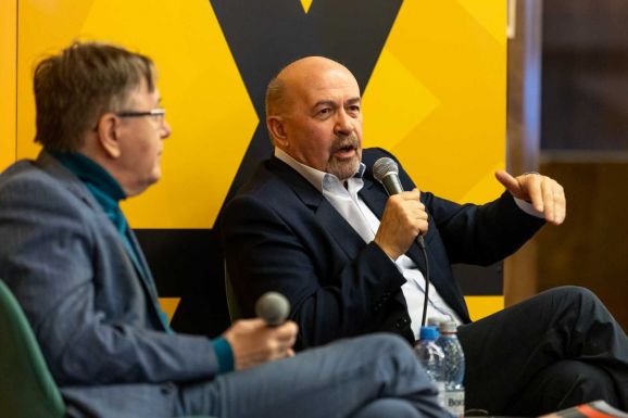 Markó Béla: Autóbusz Kufsteinba (interjú)