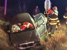 Sáncba borult egy autó Maros megyében