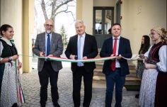 Értéktár: felavatták a Kriza János Néprajzi Társaság felújított székházát Kolozsváron