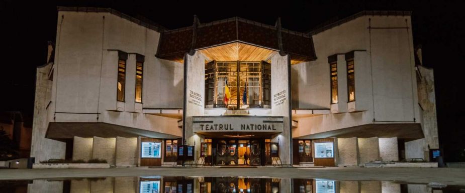 Először a színházban kampányt indít a Tompa Miklós Társulat