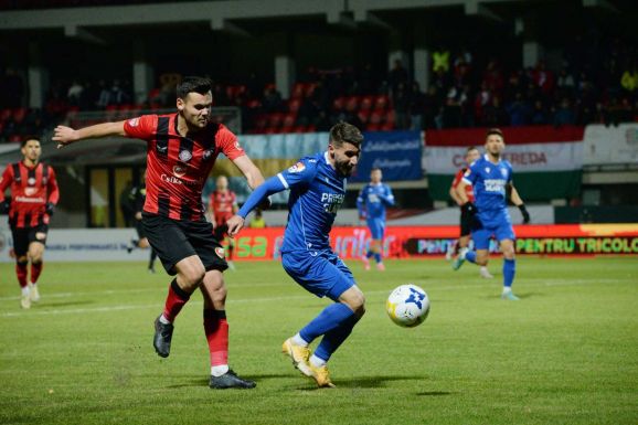 Liga 2: Öt gólt rúgva aratta tizedik győzelmét a bajnokságban az FK Csíkszereda