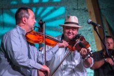 Szalonna és Bandája erdélyi turnéra indul