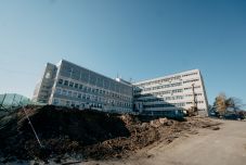 Folytatják a csíkszeredai megyei kórház sürgősségi betegellátójának építését