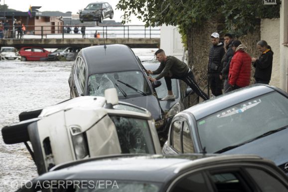 Spanyolországi áradások: sok eltűntet keresnek még