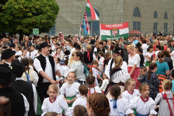 Politikai korszakváltást ígérnek a felvidéki magyaroknak