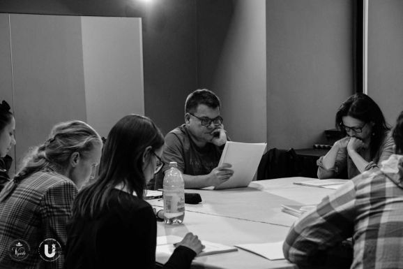 Szerelem – Új bemutató az Udvartér Színháznál