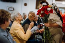 Idősek napi rendezvényt és évfordulót ünnepeltek – Tíz éves a marosvásárhelyi Kálvin Ház