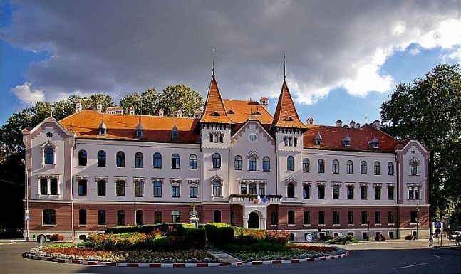 Vezetőség nélkül maradt egy bánsági város – a prefektus szerint a működésképtelenség fenyegeti