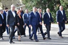 Ciolacu is „bejelentkezett” a választási irodánál