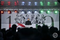 Kiakadt a román sajtó: magyar zászló keretezi Arad nevét Szijjártó Péter Facebook-posztjában