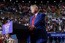 Trump: „Sok bevándorlónak a génjeiben van a gyilkosság”