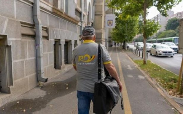 Elkezdték a postások az adóamnesztiás levelek kézbesítését