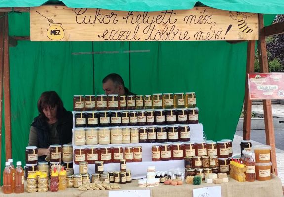 Főszerepben a folyékony arany – elkezdődött a 12. Csíkszeredai Mézfesztivál