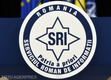 Az átlagnyugdíj kilencszeresét kapja egy volt SRI-alkalmazott