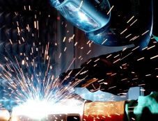 Augusztusban is gyengélkedett az ipar, megint csökkent a termelés