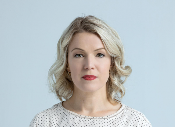 Sigríður Hagalín Björndóttir: A könyvek sokszor többet tudnak, mint az emberek, akik írják őket (INTERJÚ)