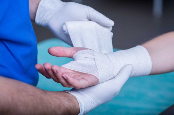 Csíkszeredai kórházi statisztika – A kutyaharapást nem a szőrével gyógyítják
