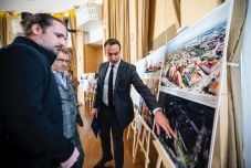 Sepsiszentgyörgyi Művészeti Központ: négyből rakják össze egy épület tervét