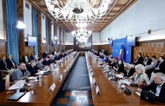 „Telepátiával” kommunikálnak a koalíciós pártok?