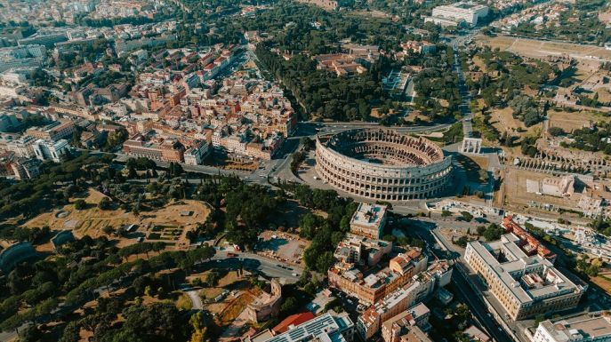 Állami támogatással Rómában és Párizsban vásárol ingatlant a román ortodox egyház