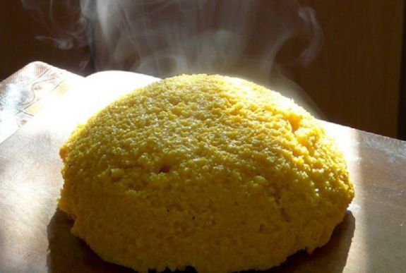 Puliszka a repülőn – zacskós puliszkát árul utasainak a népszerű légitársaság