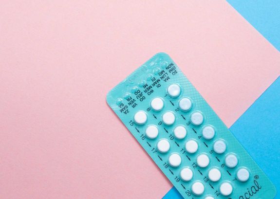 Kiterjesztené Biden a hozzáférést az ingyenes fogamzásgátlókhoz