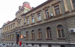 Kivitelezőt keresnek a nagyváradi postapalota felújításához