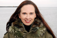 Jeges rémület meseszép díszletek között – Yrsa Sigurðardóttirral, a skandináv krimi fősodrához tartozó izlandi szerzővel beszélgettünk