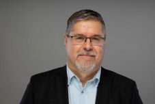 A politikus is csak ember! – Interjú Ladányi László-Zsolttal, az RMDSZ udvarhelyszéki parlamenti képviselőjelöltjével