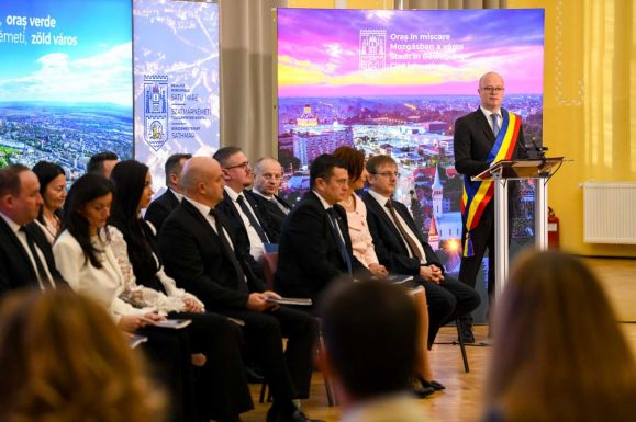 Letette hivatali esküjét Szatmárnémeti polgármestere és helyi tanácsa