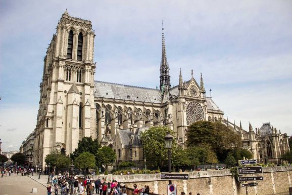 Decemberben újra megnyílik a Notre-Dame, erre számíthatnak a látogatók