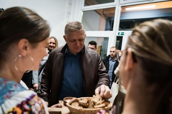 Fico:  A „nagyfiúknak” tárgyalniuk kellene a háború befejezéséről