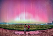 Így látszott a sarki fény a székelyföldi Gelencéről