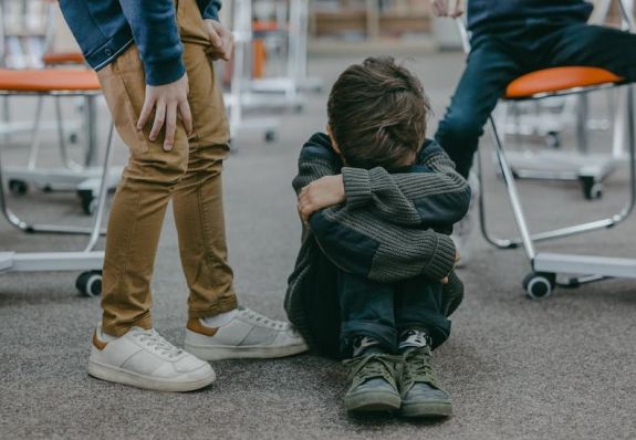  „Ez történik az állami gondozottakkal” – a gyermekvédelemi központban vertek meg egy fiút
