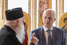 A rákkal való küzdelméről beszélt Mircea Geoană